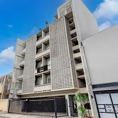 Townhouse Oak Brblock Boutique & Residences, Kalayaan Avenue, Near Ayala Mall, Poblacion, Makati, Ma