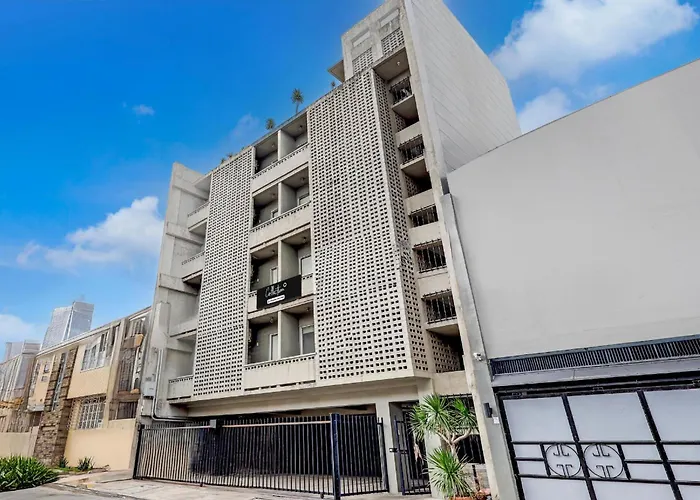 Townhouse Oak Brblock Boutique & Residences, Kalayaan Avenue, Near Ayala Mall, Poblacion, Makati, 3* マニラ市