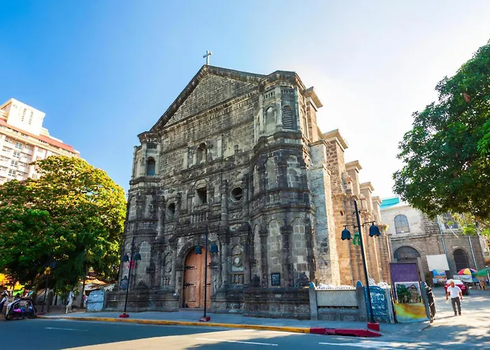 ホテル Townhouse Oak Brblock Boutique & Residences, Kalayaan Avenue, Near Ayala Mall, Poblacion, Makati, 3*