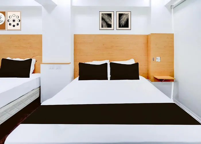 Townhouse Oak Brblock Boutique & Residences, Kalayaan Avenue, Near Ayala Mall, Poblacion, Makati, 3*